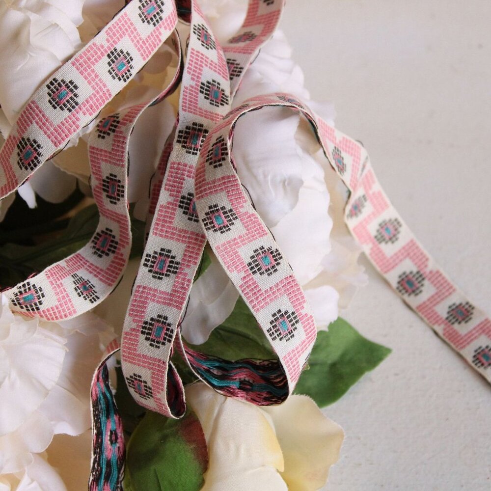 Vintage Jacquard Ribbon Trim, One Yard 24 Inch Piece .75 Inch Wide - Picture 10 of 10